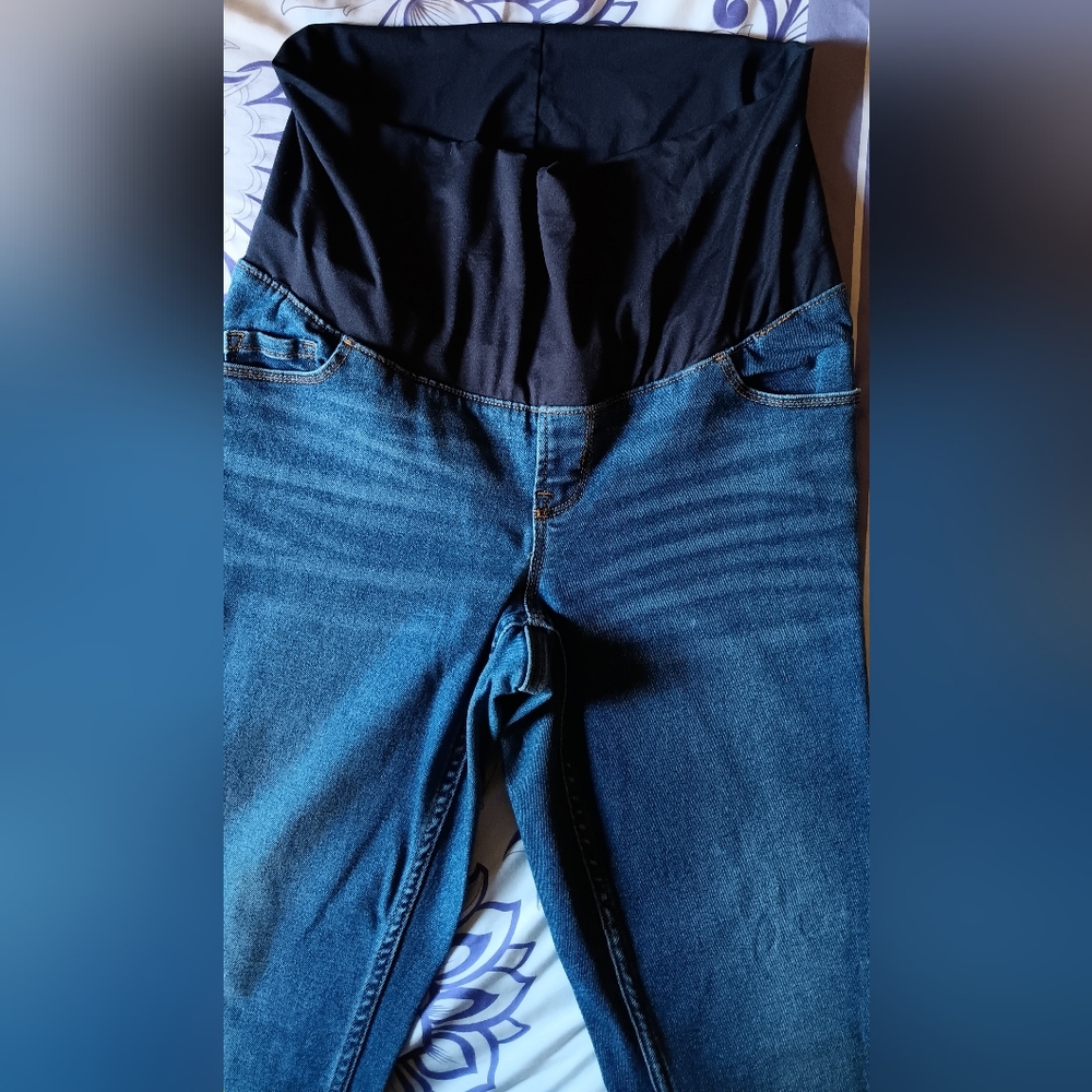 Old Navy Maternity skinny full panel jeans